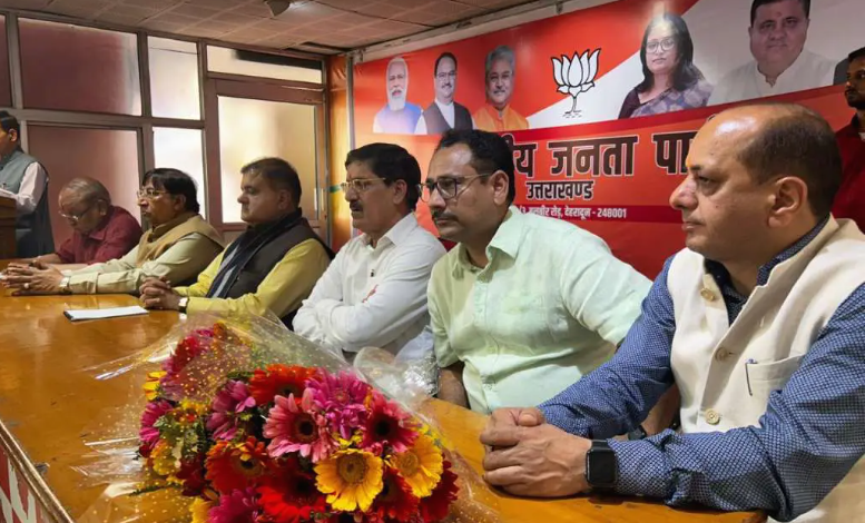उत्तराखंड में कांग्रेस को एक और झटका, महेश शर्मा ने पार्टी को कहा अलविदा