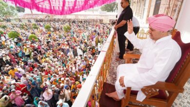 श्री दरबार साहिब एवं श्री झण्डा साहिब में चला दर्शनों व मनौतियों का क्रम