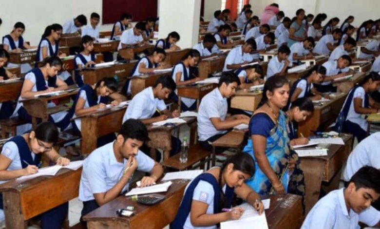 Uttarakhand Board: 27 मार्च से 10 अप्रैल के बीच होगा मूल्यांकन Uttarakhand Board: 27 मार्च से 10 अप्रैल के बीच होगा मूल्यांकन