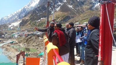 मुख्य सचिव ने बदरीनाथ पहुंचकर चारधाम यात्रा व्यवस्था का लिया जायजा