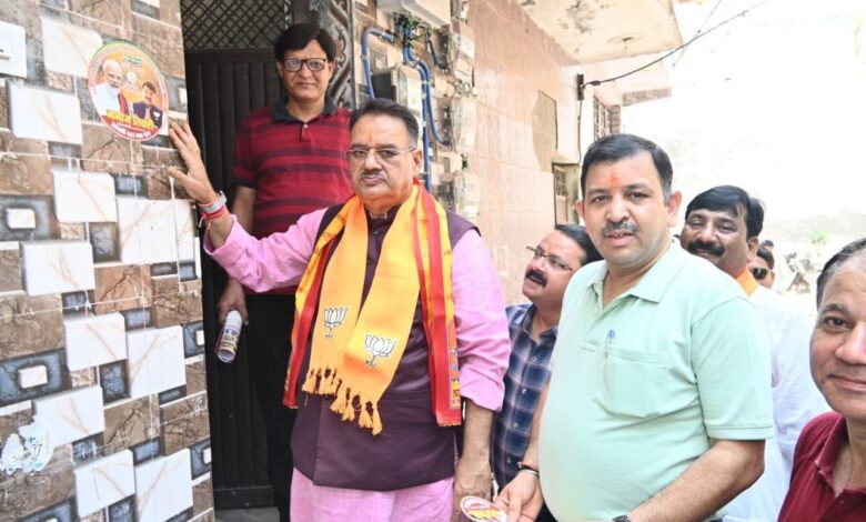 उत्तर पूर्वी दिल्ली में कैबिनेट मंत्री ने किया जनसंपर्क उत्तर पूर्वी दिल्ली में कैबिनेट मंत्री ने किया जनसंपर्क