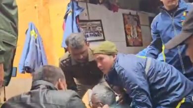 बेहोश होकर गिरे बुजुर्ग के लिए देवदूत बने जवान