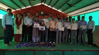 विवेकानंद विद्या मंदिर के टॉपर्स हुए सम्मानित