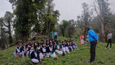बालिकाओं ने जाना थामरी कुंड का इतिहास