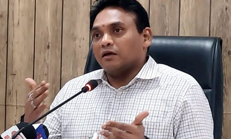 अस्पतालों में जरूरी दवाओं का स्टाक रखने के निर्देश अस्पतालों में जरूरी दवाओं का स्टाक रखने के निर्देश