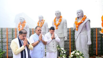 सीएम ने किया शहीद आंदोलनकारियों को नमन