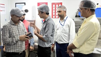 देहरादून में नामी खाद्य प्रतिष्ठानों पर छापेमारी
