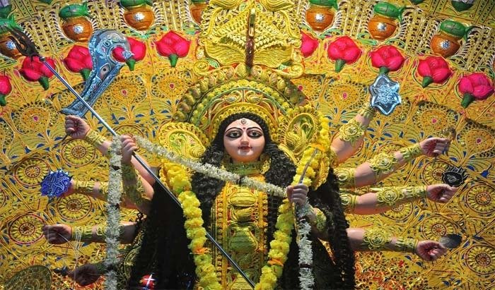 दुर्गा सप्तशती का पाठ करने से मिलते हैं कई लाभ, जानिए क्या हैं इसके नियम दुर्गा सप्तशती का पाठ करने से मिलते हैं कई लाभ, जानिए क्या हैं इसके नियम