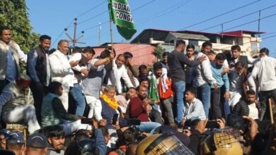 नशे के खिलाफ कांग्रेसियों का सचिवालय कूच, गिरफ्तार