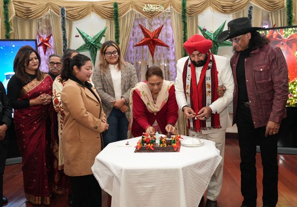 क्रिसमस प्रेम, करुणा और सेवा का पर्व : राज्यपाल क्रिसमस प्रेम, करुणा और सेवा का पर्व : राज्यपाल