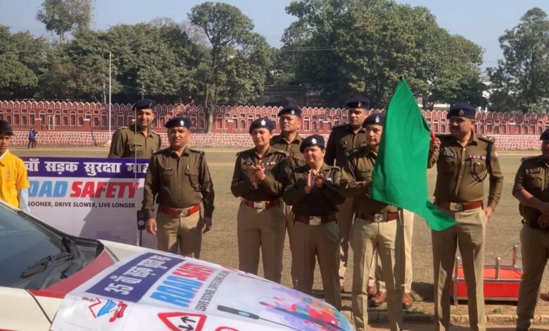 एसएसपी ने किया 35 वें सड़क सुरक्षा माह का विधिवत शुभारम्भ एसएसपी ने किया 35 वें सड़क सुरक्षा माह का विधिवत शुभारम्भ