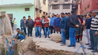 विधायक खजान दास ने किया नाले निर्माण कार्य का निरीक्षण