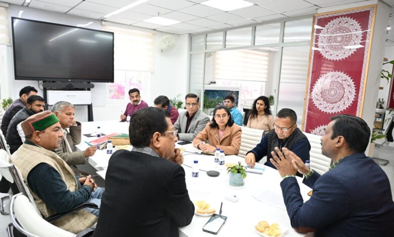 अपर मुख्य निर्वाचन अधिकारी ने की राजनैतिक दलों के साथ बैठक अपर मुख्य निर्वाचन अधिकारी ने की राजनैतिक दलों के साथ बैठक