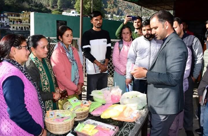 अनूठी पहल का जिलाधिकारी ने किया निरीक्षण अनूठी पहल का जिलाधिकारी ने किया निरीक्षण
