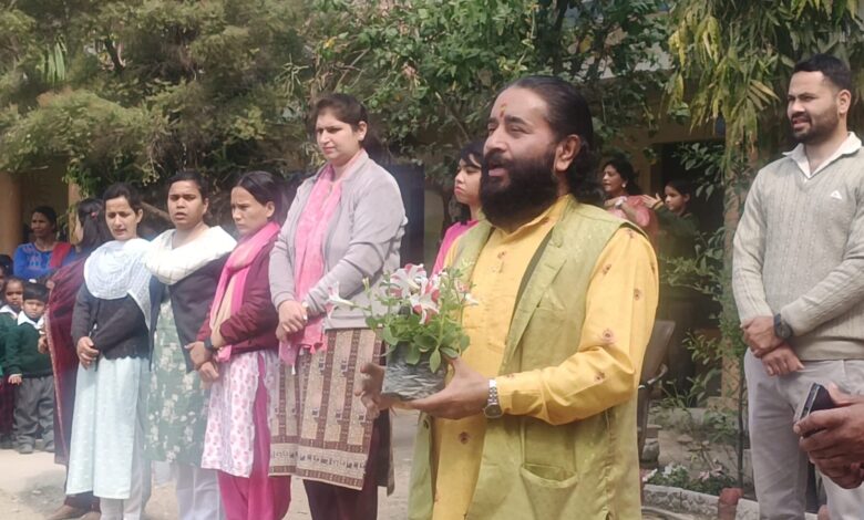 धूमधाम के साथ मनाया गया फूलदेई छम्मा देई, जतुक देला उतुक सही धूमधाम के साथ मनाया गया फूलदेई छम्मा देई, जतुक देला उतुक सही