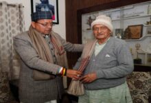 Uttarakhand News: सीएम धामी ने पद्म भूषण चयन पर भगत सिंह कोश्यारी से की मुलाकात, पद्म पुरस्कार के लिए दी बधाई, कहा- गौरवान्वित हुआ उत्तराखंड…. Uttarakhand News: सीएम धामी ने पद्म भूषण चयन पर भगत सिंह कोश्यारी से की मुलाकात, पद्म पुरस्कार के लिए दी बधाई, कहा- गौरवान्वित हुआ उत्तराखंड….