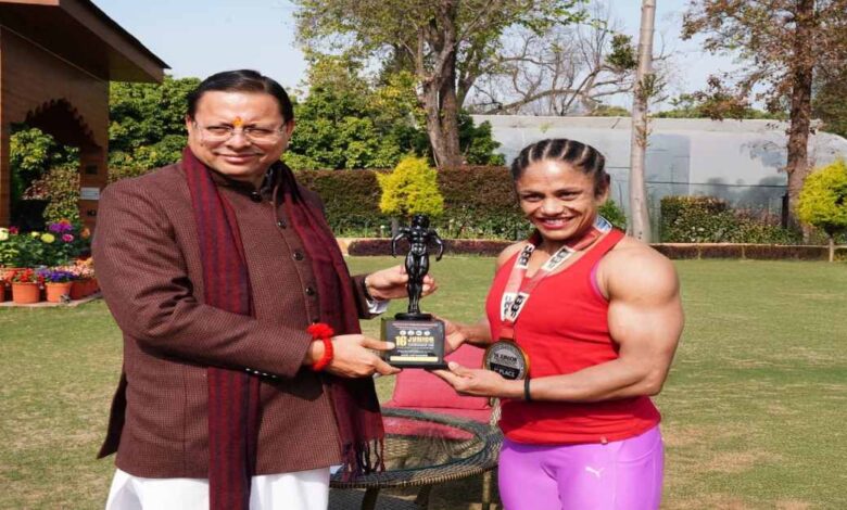 Uttarakhand News: सीएम पुष्कर सिंह धामी ने अंतरराष्ट्रीय महिला बॉडी बिल्डर प्रतिभा थपलियाल को किया सम्मानित, कहा— मातृशक्ति की प्रेरणादायक उपलब्धि….