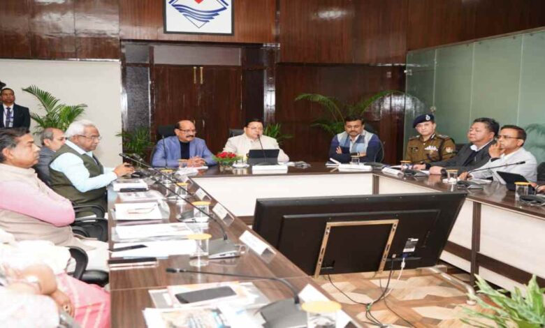 Uttarakhand News: कुंभ मेला-2027 तैयारियों की CM धामी ने की समीक्षा, अधिकारियों को अक्टूबर तक सभी कार्य पूरे करने के निर्देश, कहा- काम में देरी या लापरवाही बर्दाश्त नहीं…..