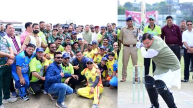 Uttarakhand News: CM धामी ने मंजुल सिंह मांजिला स्मृति अंतर क्रिकेट टूर्नामेंट का किया शुभारंभ, खुद खेलकर बढ़ाया खिलाड़ियों का उत्साह; बोले—खेल शारीरिक और मानसिक विकास के लिए जरूरी….
