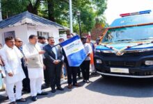 Uttarakhand News: चारधाम और आदि कैलाश यात्रा पर श्रद्धालुओं को बड़ी राहत, CM धामी ने बेहतर चिकित्सा सुविधा के लिए रवाना की हाईटेक एम्बुलेंस सेवा…. Uttarakhand News: चारधाम और आदि कैलाश यात्रा पर श्रद्धालुओं को बड़ी राहत, CM धामी ने बेहतर चिकित्सा सुविधा के लिए रवाना की हाईटेक एम्बुलेंस सेवा….