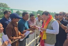 Uttarakhand News: CM धामी ने सुनी जनता की समस्याएं, अधिकारियों को दिए त्वरित समाधान और किसानों को खाद उपलब्ध कराने के निर्देश….
