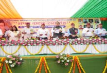 Uttarakhand News: उत्तराखण्ड सचिवालय संघ के नवनिर्वाचित पदाधिकारियों को सीएम धामी ने दिलाई शपथ….. Uttarakhand News: उत्तराखण्ड सचिवालय संघ के नवनिर्वाचित पदाधिकारियों को सीएम धामी ने दिलाई शपथ…..