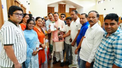 जनसुनवाई में सीएम धामी के सख्त निर्देश, हर शिकायत का समय पर हो समाधान