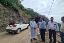 मसूरी में सड़क और डबल लेन पुल निर्माण में तेजी के निर्देश, मौके पर पहुंचे मंत्री महाराज मसूरी में सड़क और डबल लेन पुल निर्माण में तेजी के निर्देश, मौके पर पहुंचे मंत्री महाराज