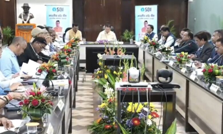 Uttarakhand: सीएम धामी ने की राज्य स्तरीय बैंकर्स समिति की बैठक, ऋण जमा अनुपात बढ़ाने के दिए निर्देश