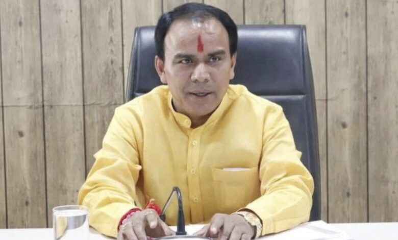 Uttarakhand: प्रदेश में शिक्षकों के 1500 से अधिक पदों पर होगी भर्ती, शिक्षा मंत्री धन सिंह रावत ने दिए निर्देश