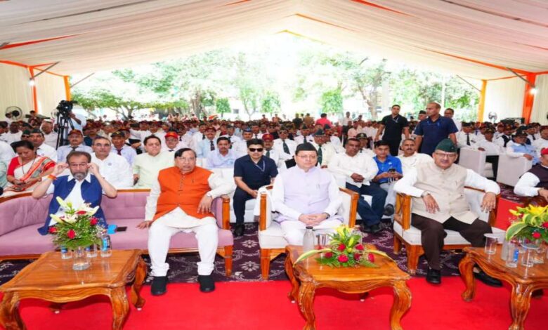 Uttarakhand News: रक्षा, पर्यावरण और जनभागीदारी पर पीएम मोदी का संदेश, सीएम धामी ने पूर्व सैनिकों संग सुनी ‘मन की बात’….