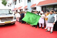Uttarakhand News- आस्था की यात्राः पावन कैलाश मानसरोवर यात्रा के पहले दल को हरी झंडी दिखाकर CM धामी ने किया रवाना, बोले- यह केवल धार्मिक नहीं, आध्यात्मिक चेतना, सांस्कृतिक एकता और राष्ट्रीय समरसता का प्रतीक….