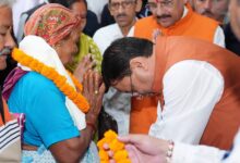 खटीमा गोलीकांड की बरसी पर शहीदों को नमन, सीएम धामी बोले- बलिदानियों के सपनों का उत्तराखंड बनाने को सरकार प्रतिबद्ध