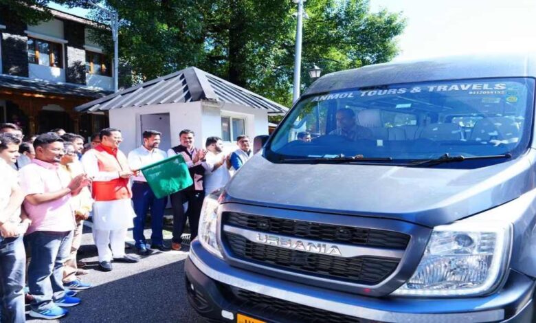 Uttarakhand News: हरियाणा की संस्कृति से रूबरू होंगे उत्तराखंड के युवा, सेवा यात्रा पर सीएम धामी ने दल को किया रवाना…. Uttarakhand News: हरियाणा की संस्कृति से रूबरू होंगे उत्तराखंड के युवा, सेवा यात्रा पर सीएम धामी ने दल को किया रवाना….