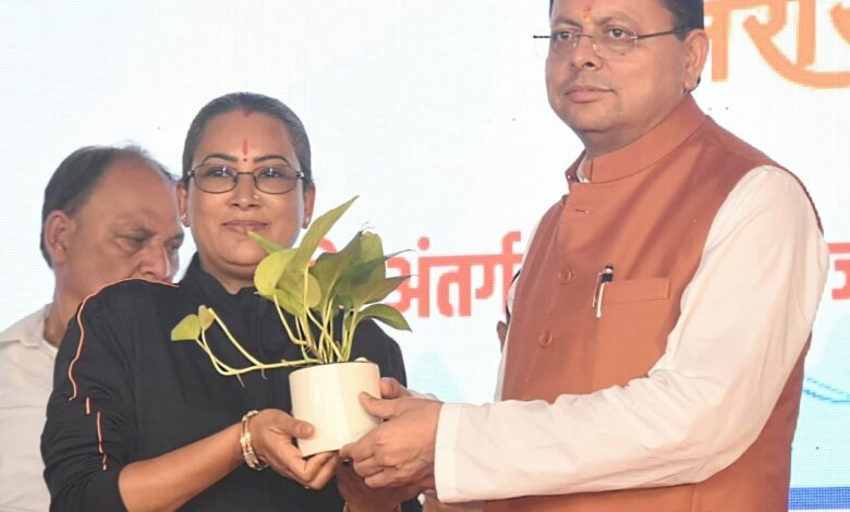 उत्तराखंड में खेल प्रतिभाओं का महाकुंभ शुरू, धामी-आर्या ने किया शुभारंभ; पारंपरिक खेलों को भी मिला मंच