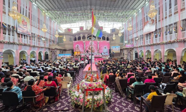 नारी शक्ति समाज की संस्कृति और संस्कारों की संवाहक : पूर्णमति माताजी