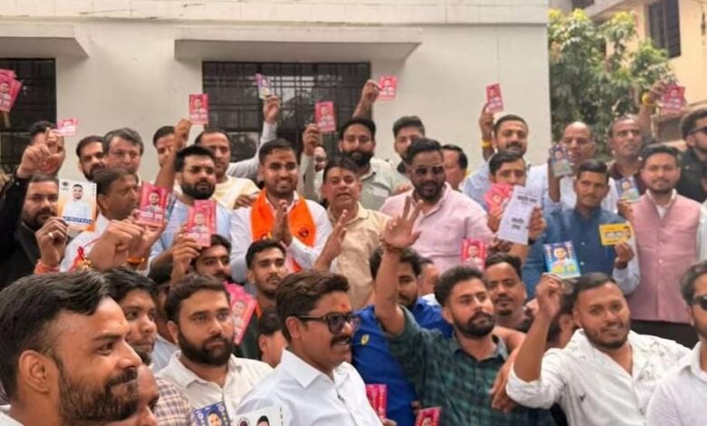 DAV छात्रसंघ चुनाव: मतदान से मतगणना तक हंगामा, ABVP के नवदीप राणा बने अध्यक्ष DAV छात्रसंघ चुनाव: मतदान से मतगणना तक हंगामा, ABVP के नवदीप राणा बने अध्यक्ष