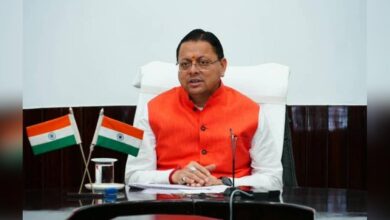 युवाओं से संवाद के बाद धामी सरकार की तैयारी, बनबसा कैबिनेट में इन योजनाओं पर हो सकता है फैसला युवाओं से संवाद के बाद धामी सरकार की तैयारी, बनबसा कैबिनेट में इन योजनाओं पर हो सकता है फैसला
