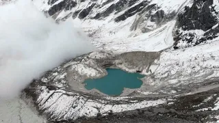 नेपाल की आपदा से सबक, उत्तराखंड की हिमनद झीलों पर नजर; वसुंधरा ताल में लगेगा अर्ली वॉर्निंग सिस्टम नेपाल की आपदा से सबक, उत्तराखंड की हिमनद झीलों पर नजर; वसुंधरा ताल में लगेगा अर्ली वॉर्निंग सिस्टम