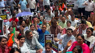 भाजपा का ‘सामाजिक सौहार्द संकल्प’ धरना, गांधी पार्क में जुटे मंत्री और कार्यकर्ता