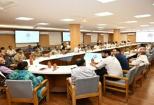 कुंभ के निर्माण कार्यों में तेजी लाने के निर्देश, त्योहारों पर भी जारी रहेगा काम