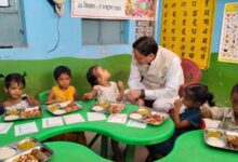 ‘आंगन का मिलन’ में पहुंचे सीएम धामी, नौ आंगनबाड़ी और दो आशा कार्यकर्ता सम्मानित