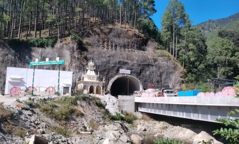 यमुनोत्री धाम की राह होगी आसान, 2027 की यात्रा में खुल सकती है सिलक्यारा सुरंग यमुनोत्री धाम की राह होगी आसान, 2027 की यात्रा में खुल सकती है सिलक्यारा सुरंग