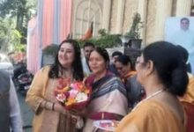 बांसुरी स्वराज ने श्रीनगर में कार्यकर्ताओं में भरा जोश, संगठन की मजबूती पर जोर।