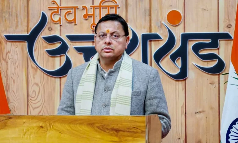 Uttarakhand News: CM धामी का काफिला बढ़ रहा था आगे, अचानक भीड़ देख लगवाया ब्रेक; झनकट में लोगों से मिले, सुनी समस्याएं और दिए समाधान के निर्देश….