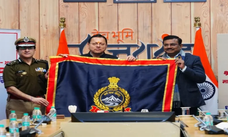 Uttarakhand News: उत्तराखंड पुलिस को मिली नई पहचान, सीएम धामी ने किया नए ध्वज और वर्दी का अनावरण, भ्रष्टाचार पर कार्रवाई और जवाबदेही का दिया संदेश….