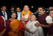 Uttarakhand News: ऋषिकेश में युवाओं ने रोका CM धामी का काफिला, युवा आयोग के गठन को लेकर रखी मांग…